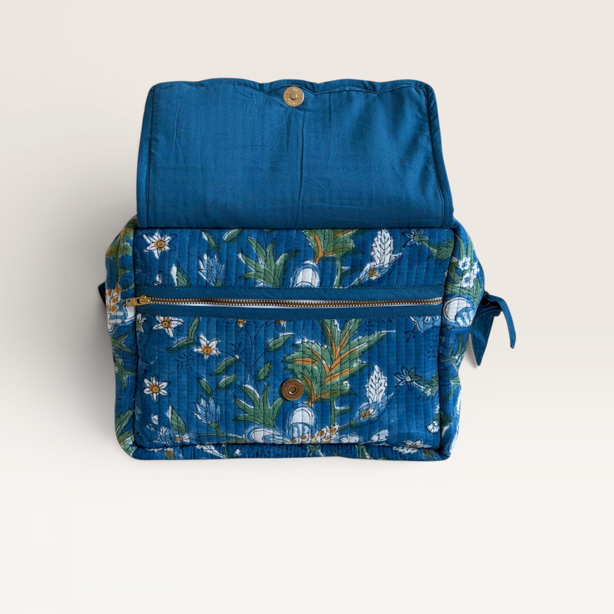 Gardenia Bloom Quilted Toiletry & Makeup Bag