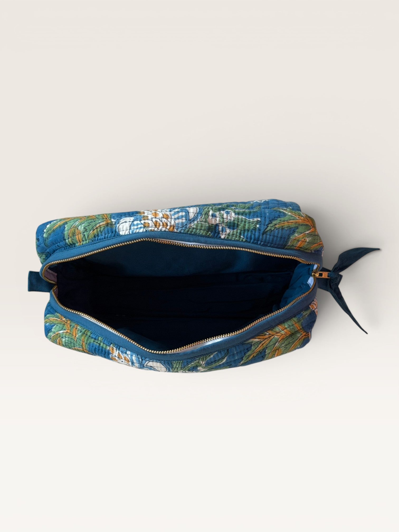 Gardenia Bloom Quilted Toiletry & Makeup Bag